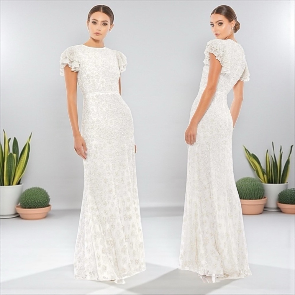 🌻NEW w/tags Mac Duggal White Beaded High Neck Flutter Cap Sleeve Gown Size 14